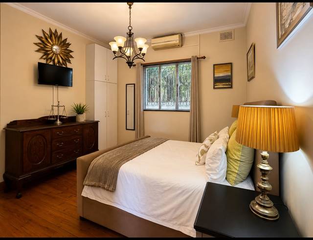 6 BEDROOM HOUSE FOR SALE IN ESSENWOOD